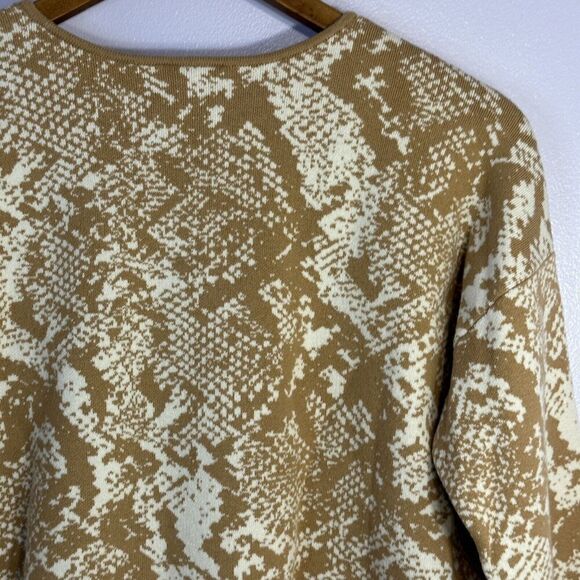 Ann Taylor Boxy Snake Print Sweater Women Size Small Crew Neck Long Sleeve - Picture 9 of 14